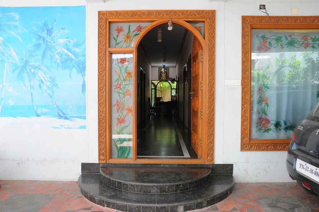 Lloyds Serviced Apartments,Krishna Street,T Nagar Ченай Стая снимка