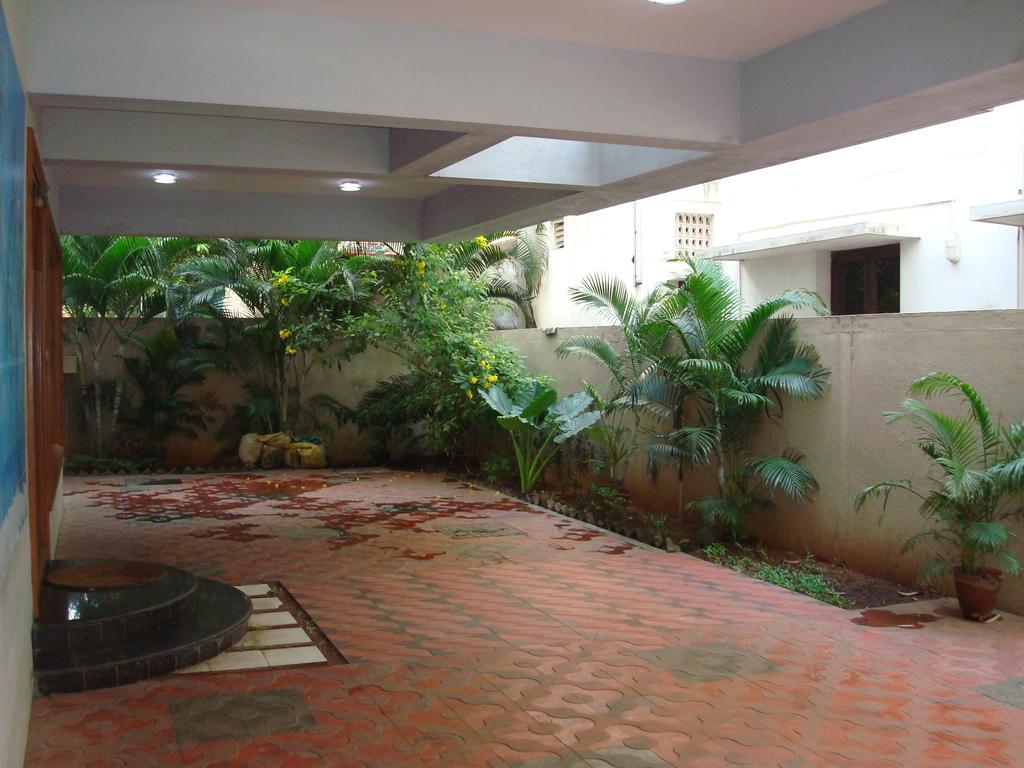 Lloyds Serviced Apartments,Krishna Street,T Nagar Ченай Стая снимка