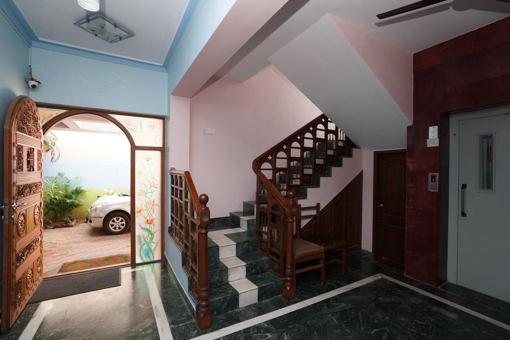 Lloyds Serviced Apartments,Krishna Street,T Nagar Ченай Екстериор снимка
