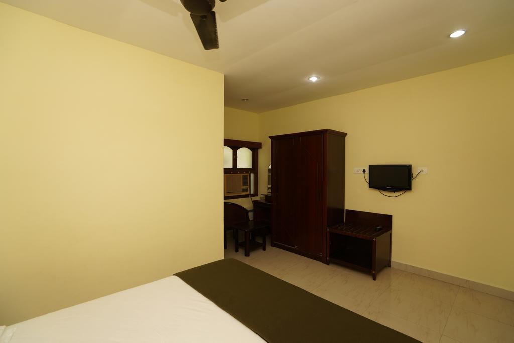 Lloyds Serviced Apartments,Krishna Street,T Nagar Ченай Екстериор снимка